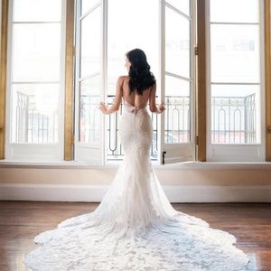 Enzoani Mina Wedding Dress